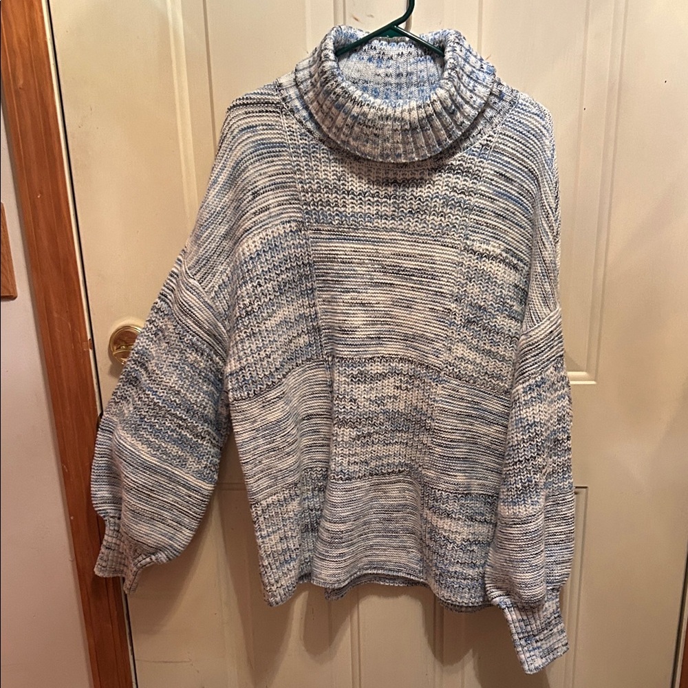 Liz Claiborne Blue and White Cowl Neck Sweater